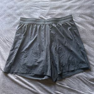 NIKE YOGA 2-1 Shorts